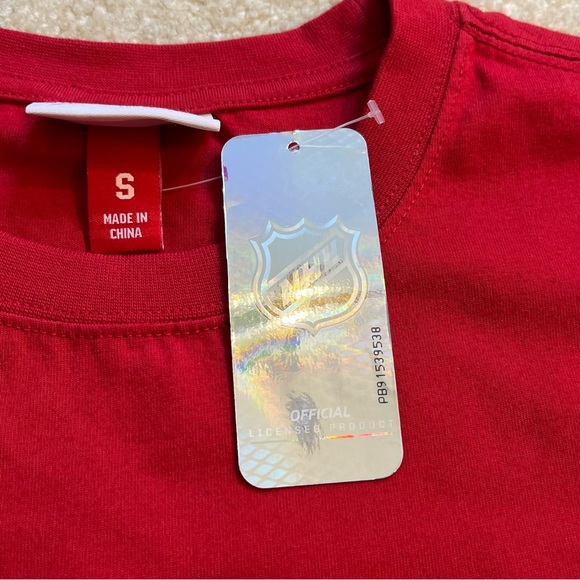 NEW Mitchell & Ness Shirt Mens Small Red Chicago Blackhawks Hockey NHL Pocket - Picture 4 of 12